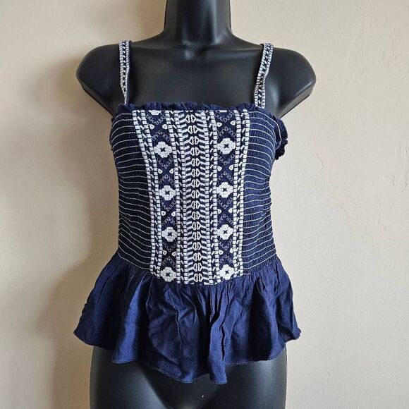 NWT Luna Skies Smocked Embroidered Top - Picture 2 of 8